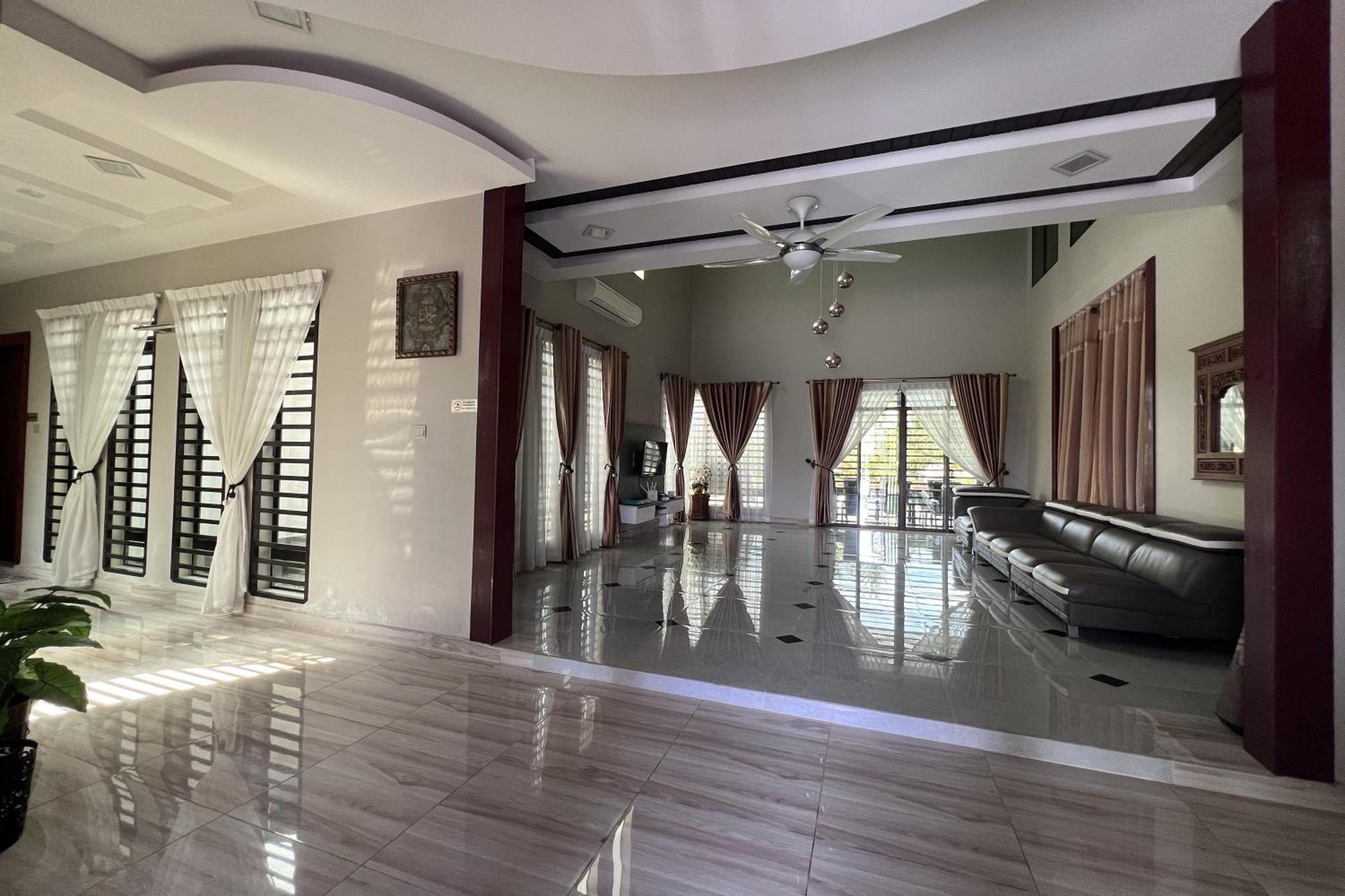 Nurbayu Chalet, Kemaman Kuantan Exterior foto